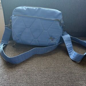 Lug Light Blue Hexagon Pattern Messenger Bag
